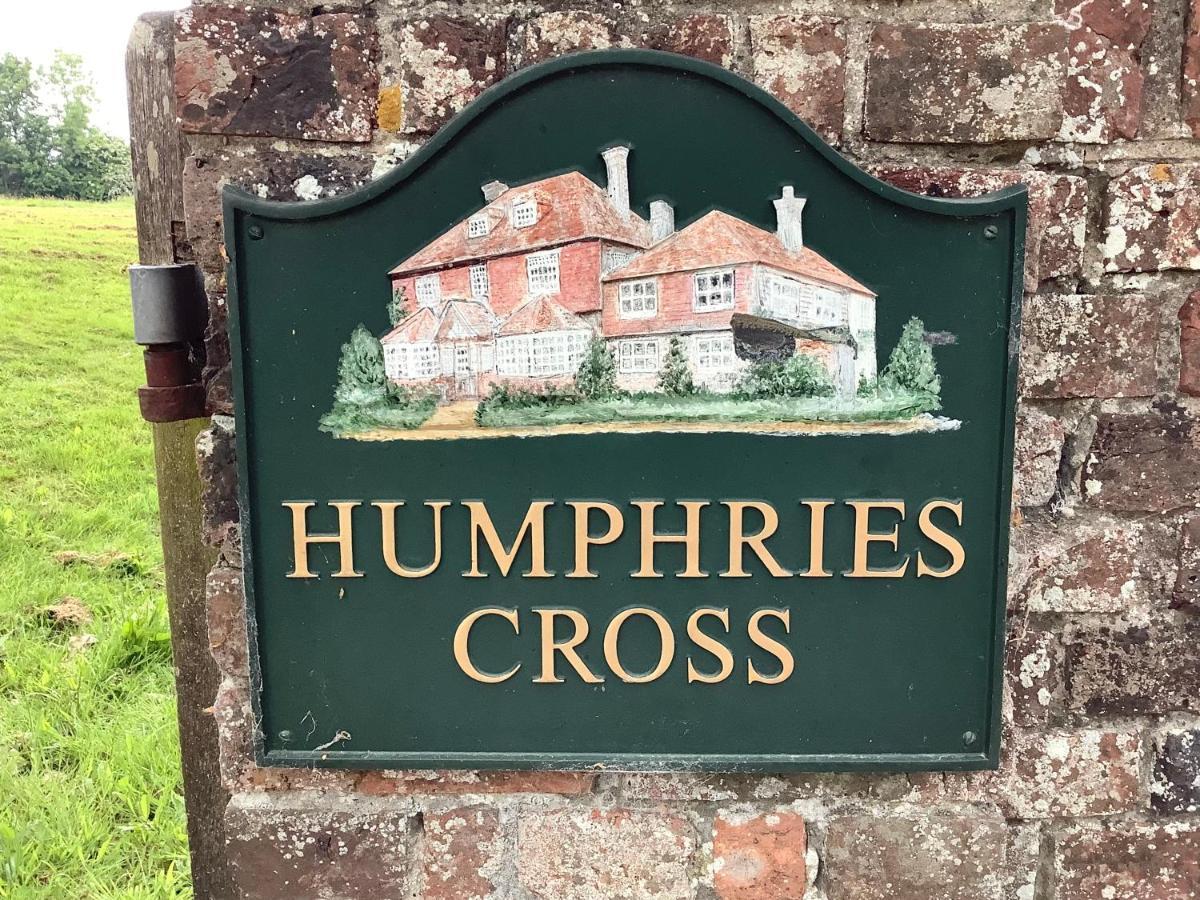 Humphries Cross Apartments Rye Exterior photo